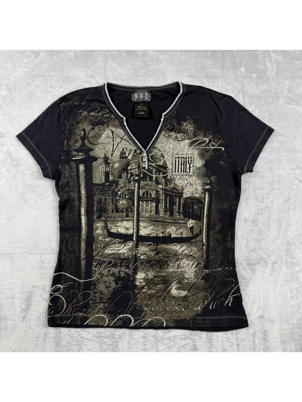 Y2K NWD Black Graphic T Shirt L Venice Italy Henley V Neck Top 2000s Grunge Goth